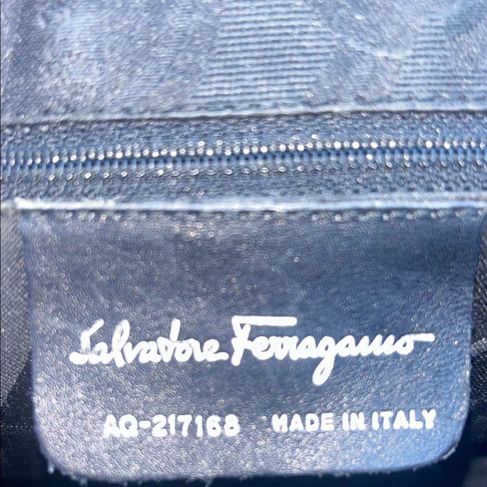 Salvatore Ferragamo Vara top handle bag - Picture 5 of 7